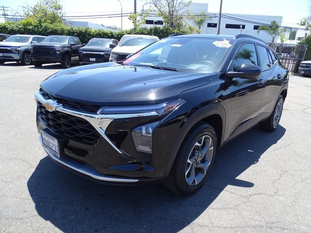 Certified 2024 Chevrolet Trax LT w/ Driver Confidence Package