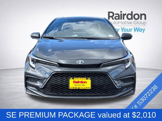 Used 2025 Toyota Corolla SE w/ SE Premium Package FWD image 2