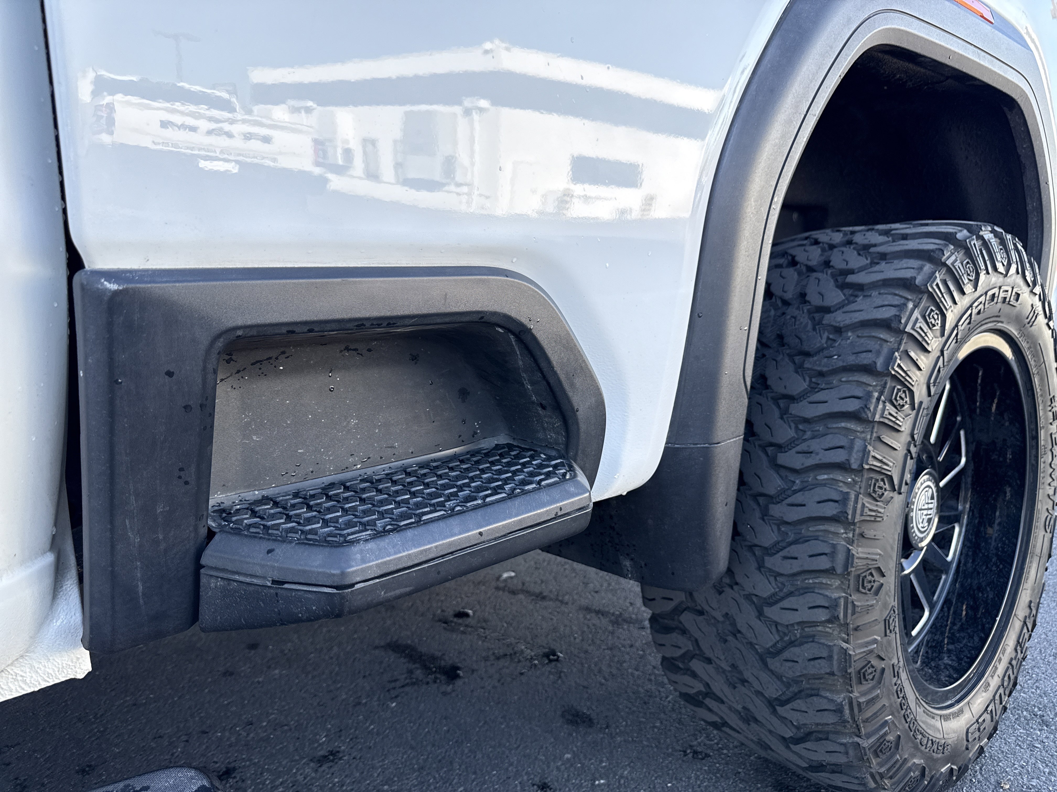 Used 2020 GMC Sierra 2500 SLT w/ SLT Premium Plus Package image 5