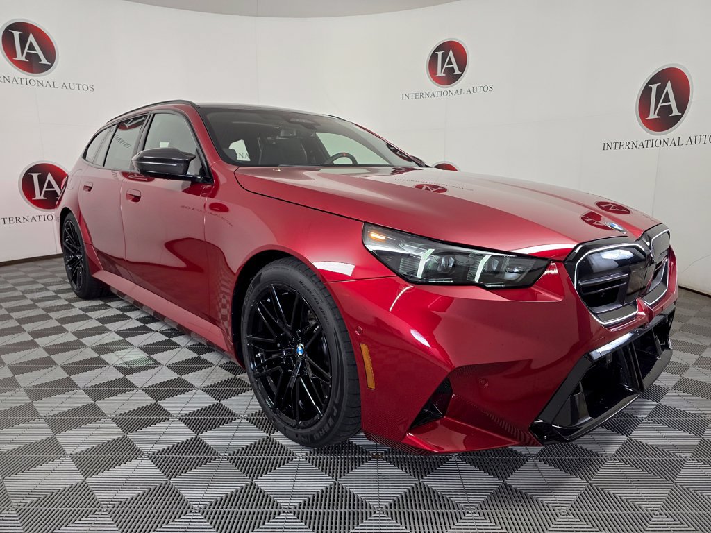 New 2027 BMW M5 Touring AWD/4WD image 1