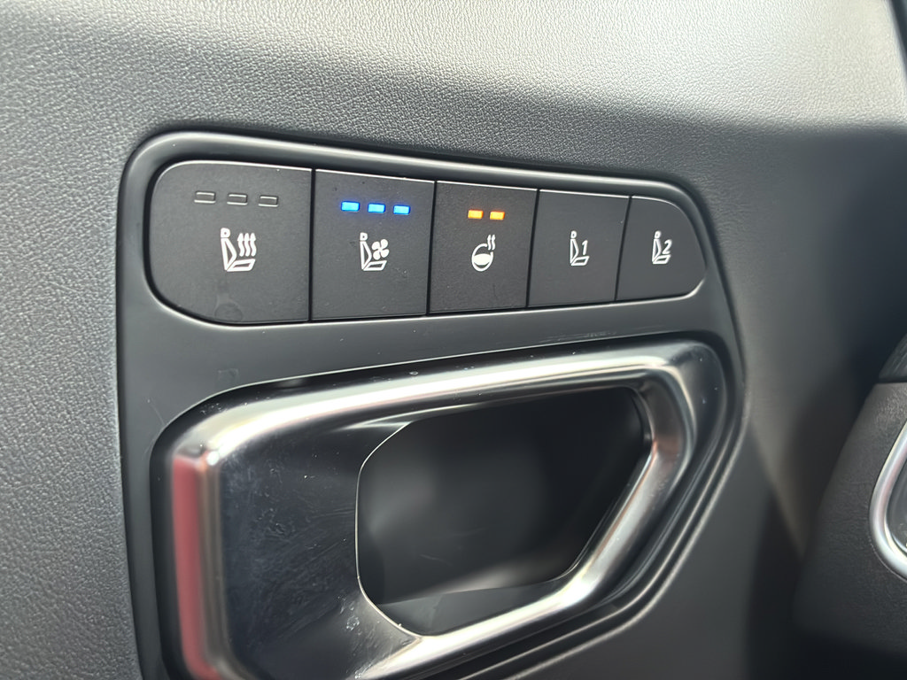New 2026 Kia K4 GT-Line w/ GT-Line Premium Package FWD image 39