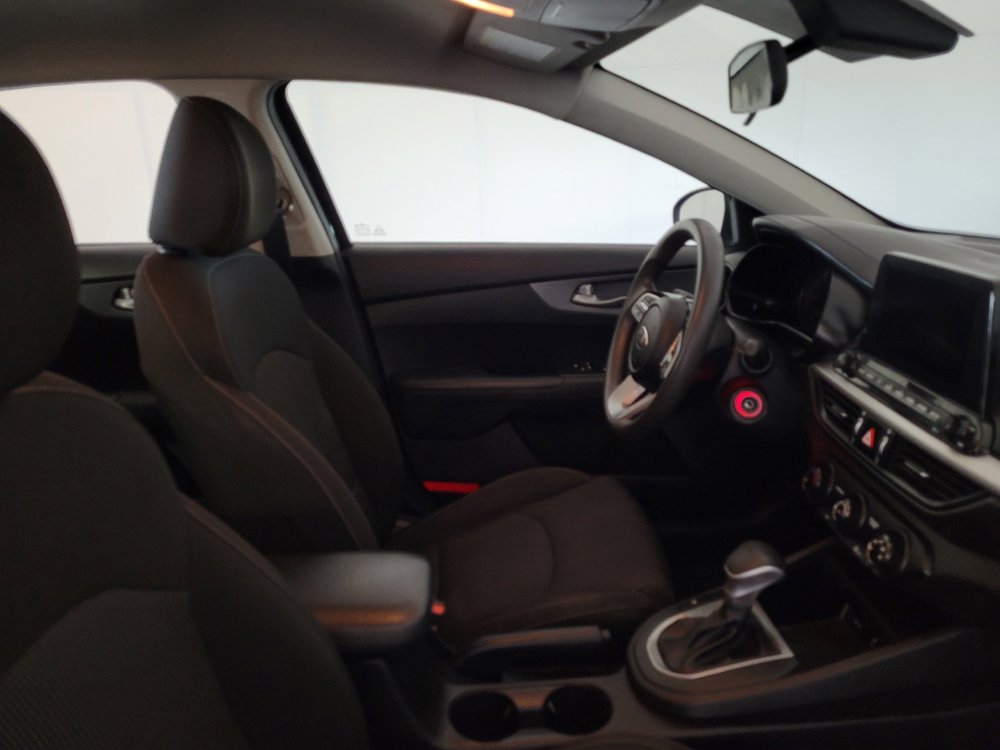 Used 2021 Kia Forte LXS FWD image 21