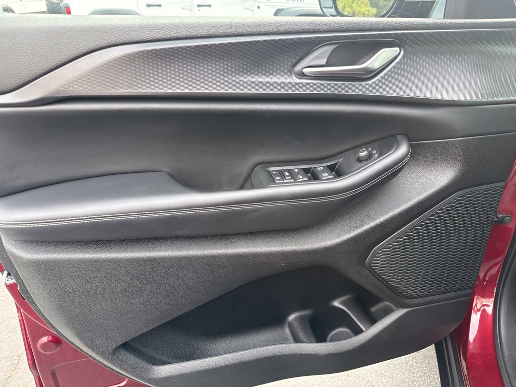 Certified 2023 Jeep Grand Cherokee Altitude RWD image 12