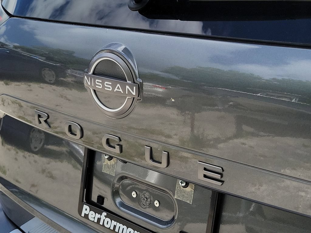 New 2026 Nissan Rogue SV FWD image 9