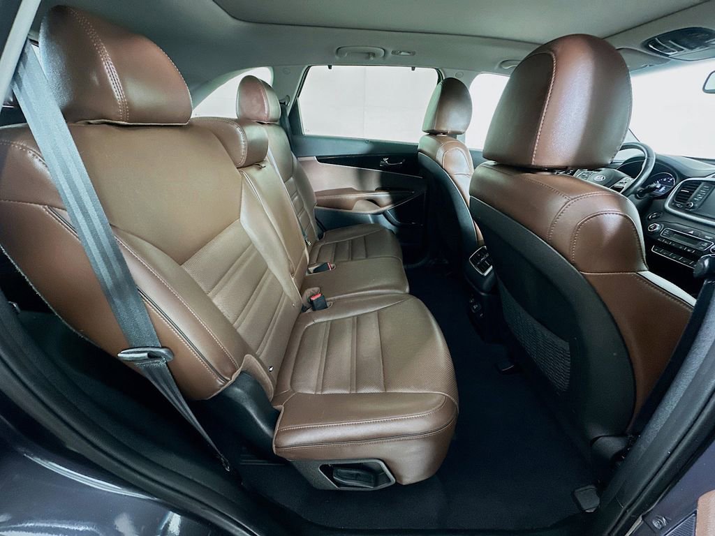 Certified 2019 Kia Sorento SX w/ SX Touring Package FWD image 8