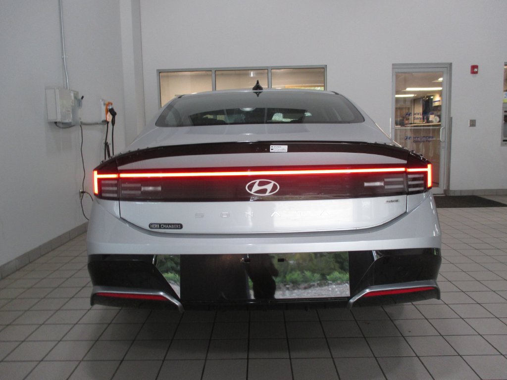 New 2025 Hyundai Sonata SEL FWD image 12