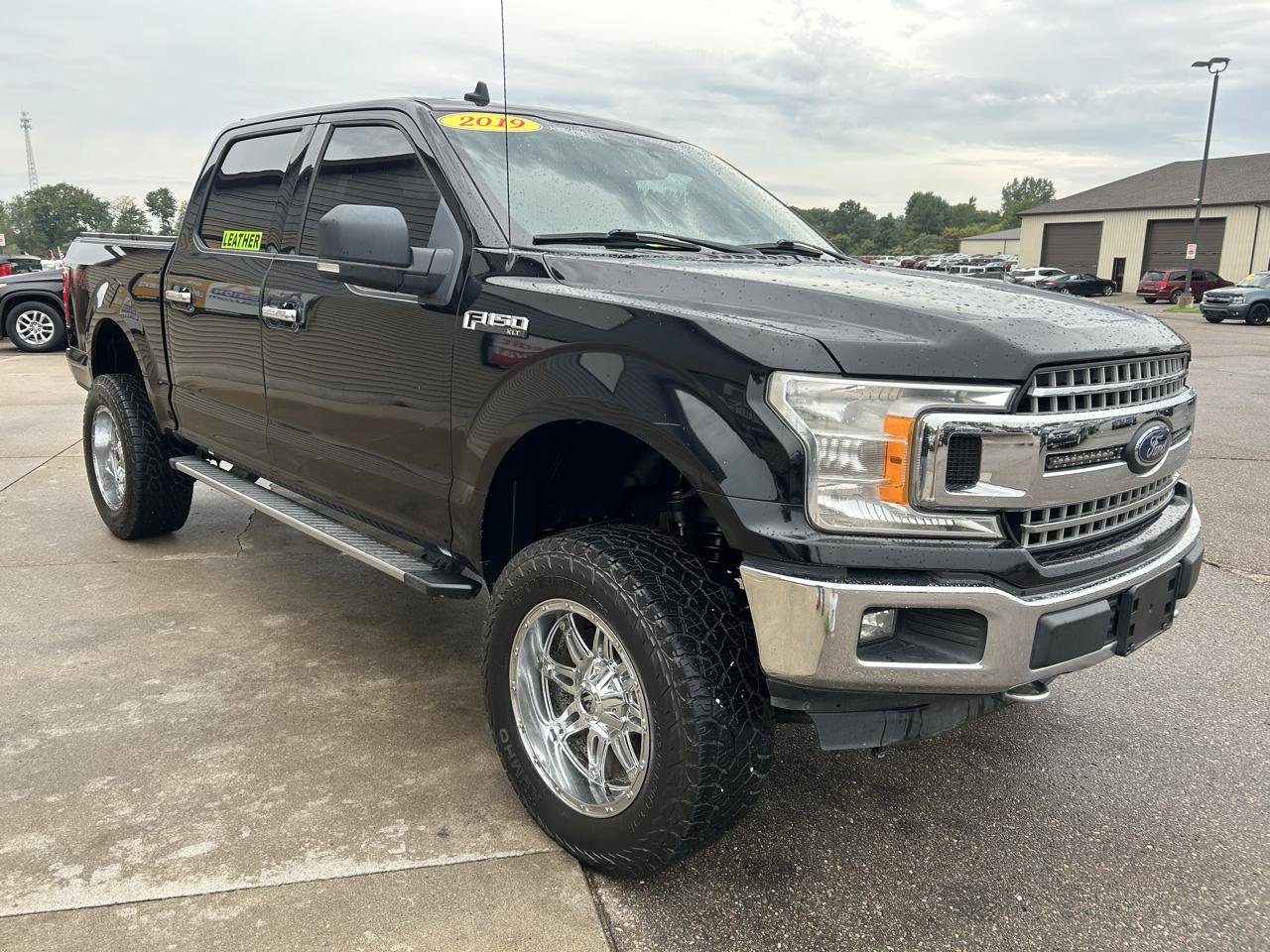 Used 2019 Ford F150 XLT w/ Equipment Group 302A Luxury AWD/4WD image 3