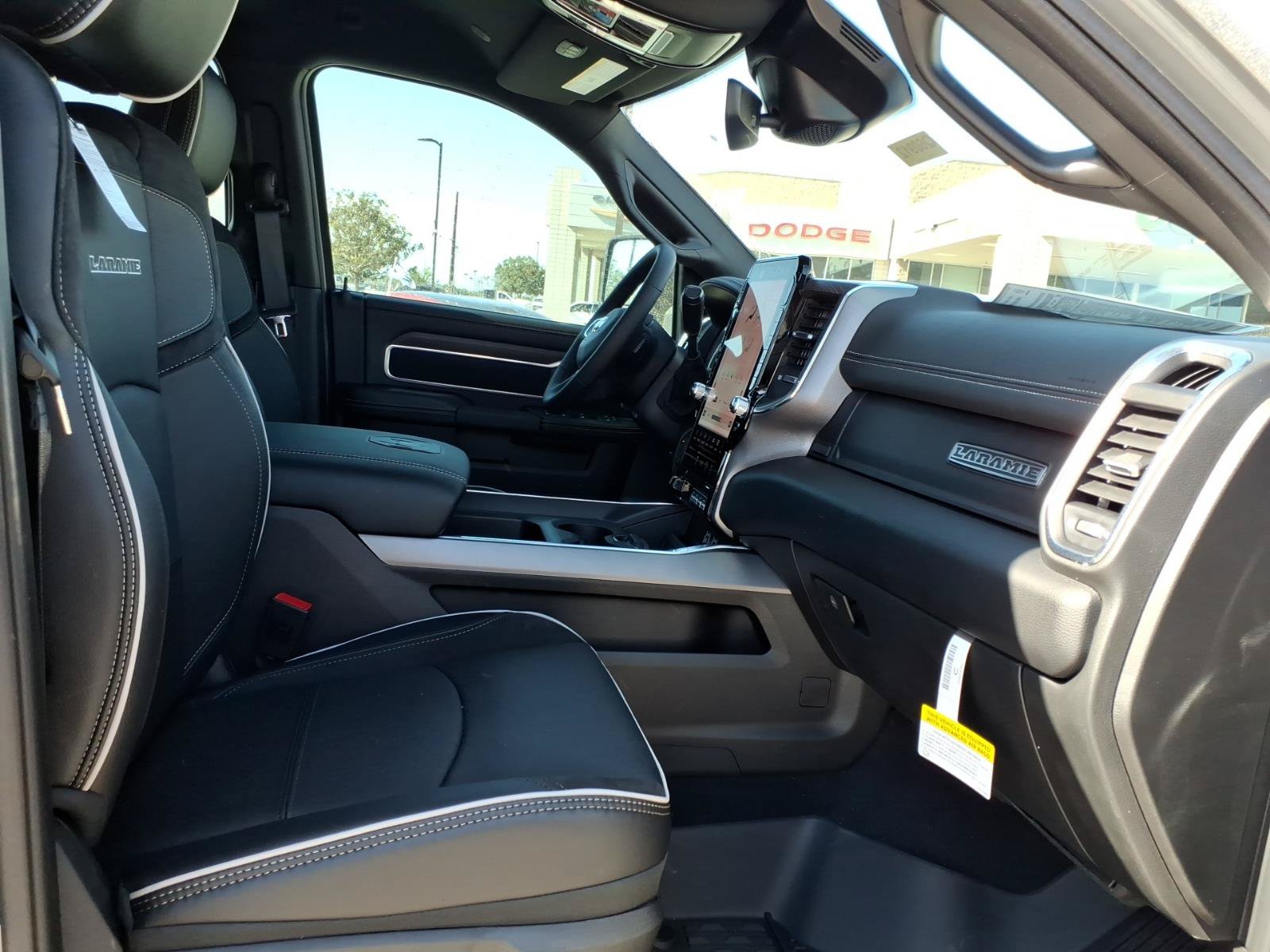 New 2026 RAM 2500 Laramie w/ Night Edition AWD/4WD image 8