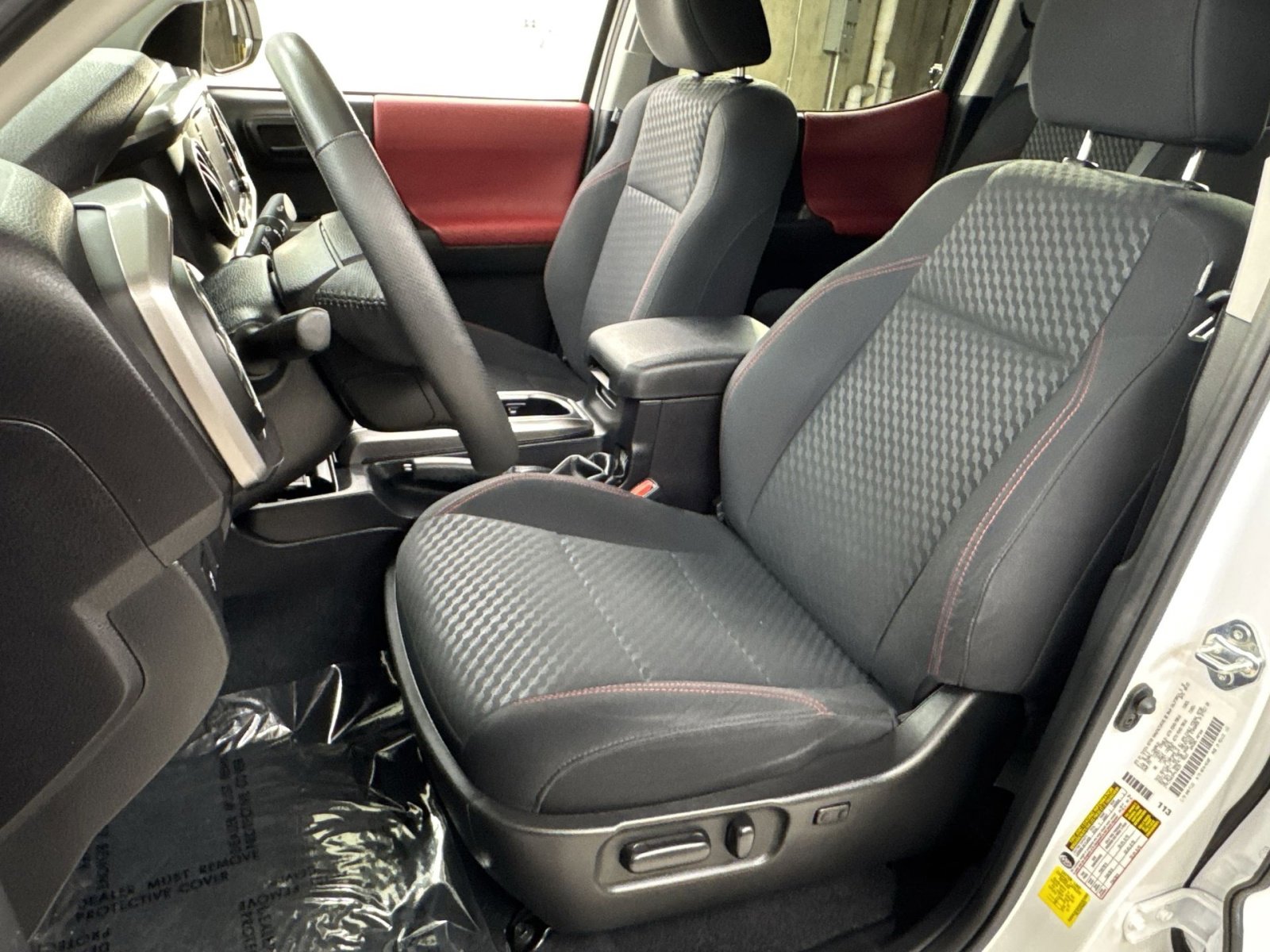Used 2023 Toyota Tacoma SR5 AWD/4WD image 14