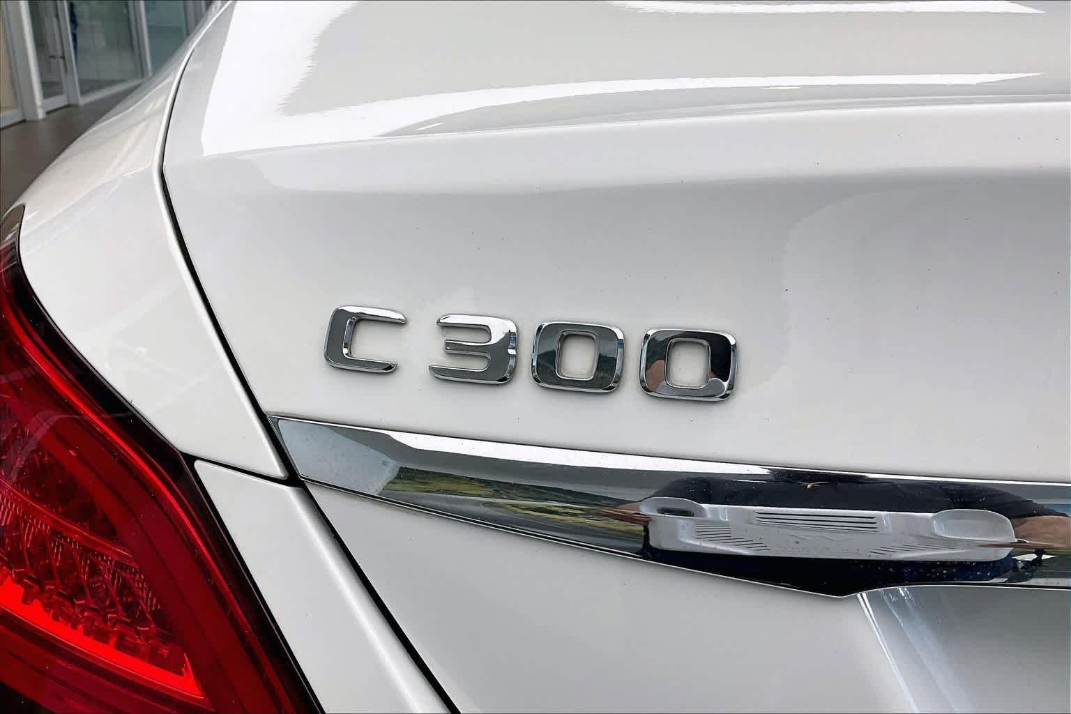Used 2019 Mercedes-Benz C 300 Sedan image 32