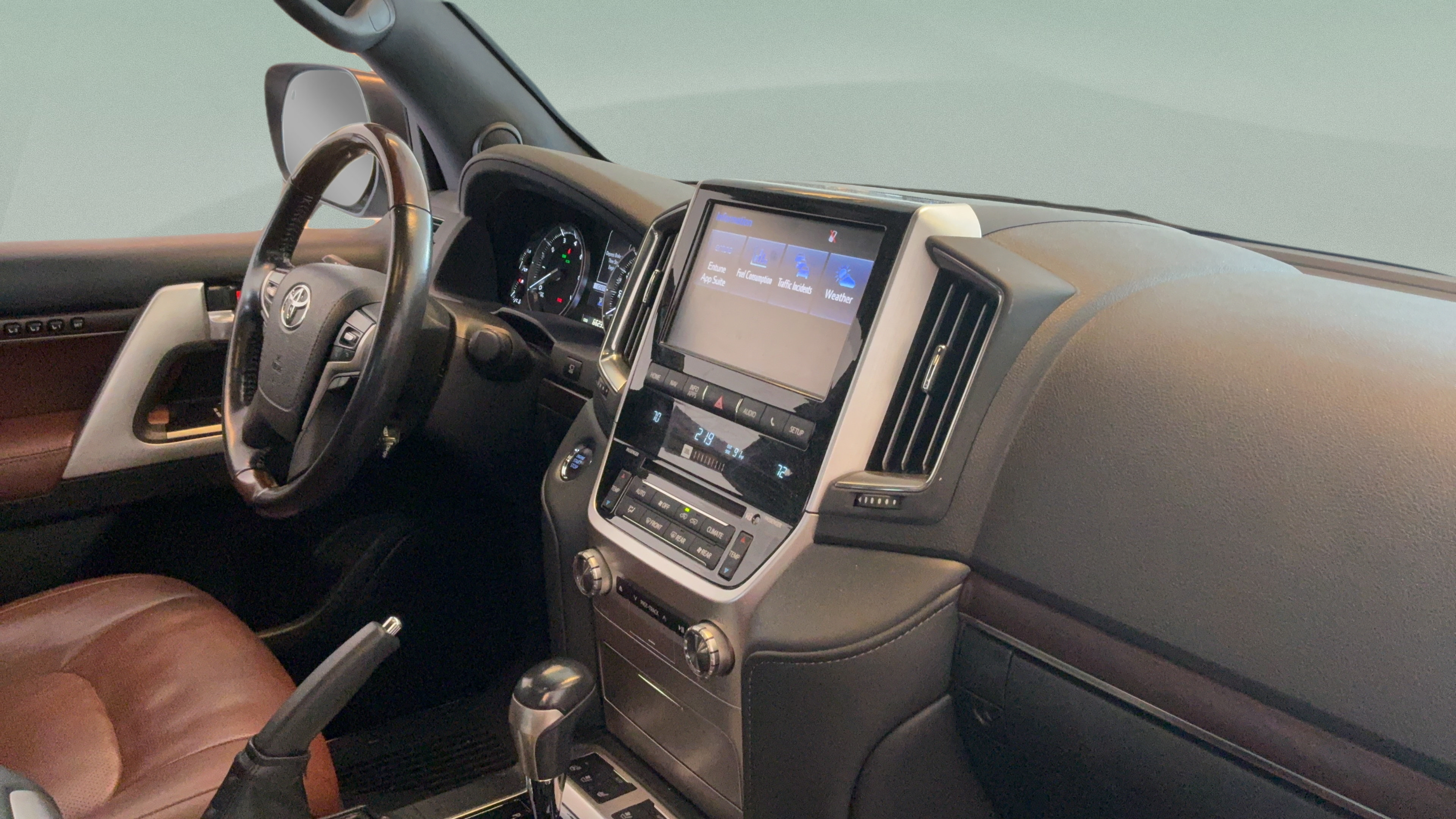 Used 2019 Toyota Land Cruiser AWD/4WD image 45