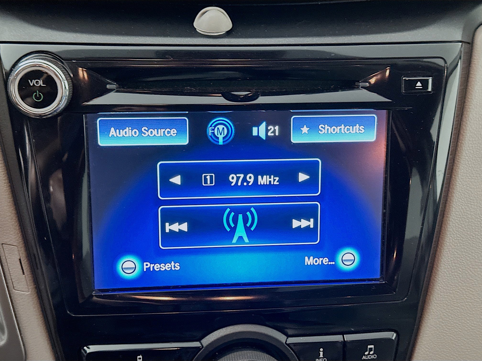 Used 2016 Honda Odyssey EX-L image 19