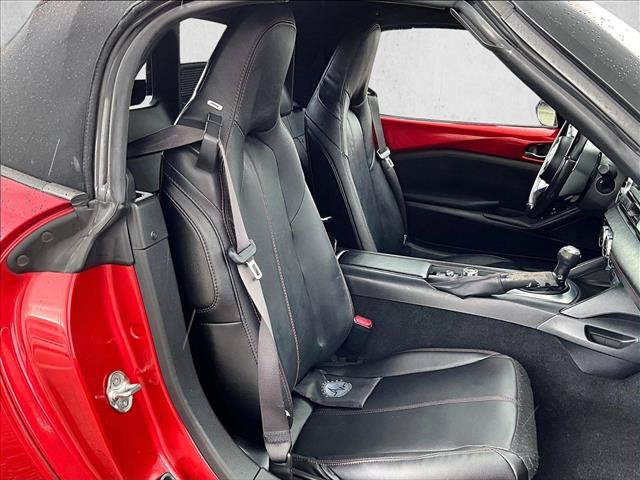 Used 2016 MAZDA MX-5 Miata Grand Touring RWD image 9