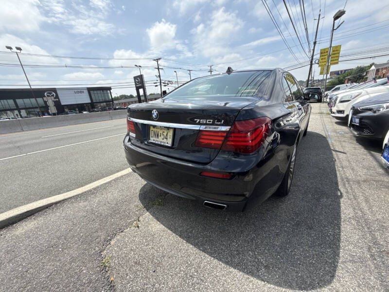 Used 2015 BMW 750Li xDrive AWD/4WD image 8