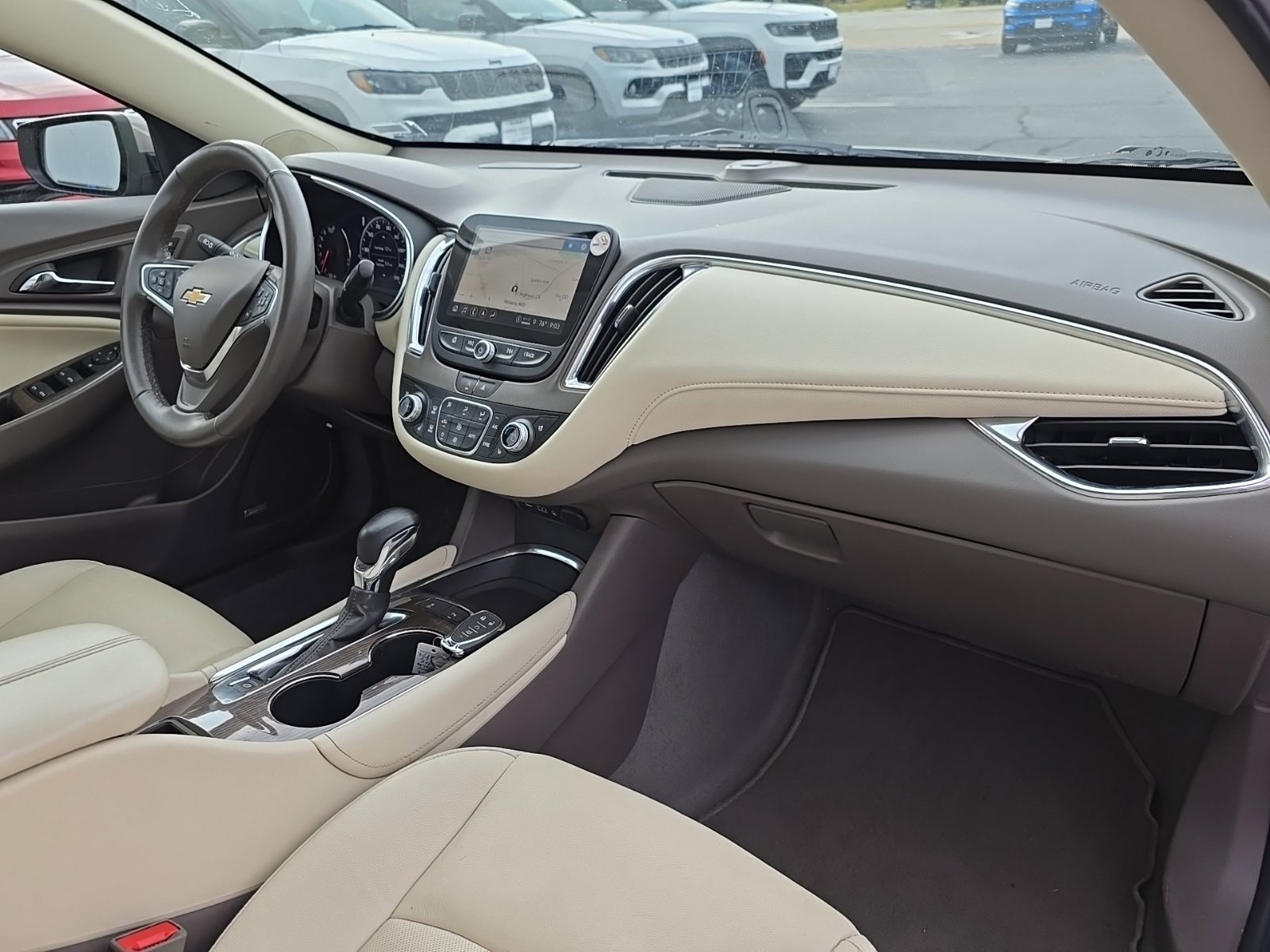 Used 2024 Chevrolet Malibu LT FWD image 40