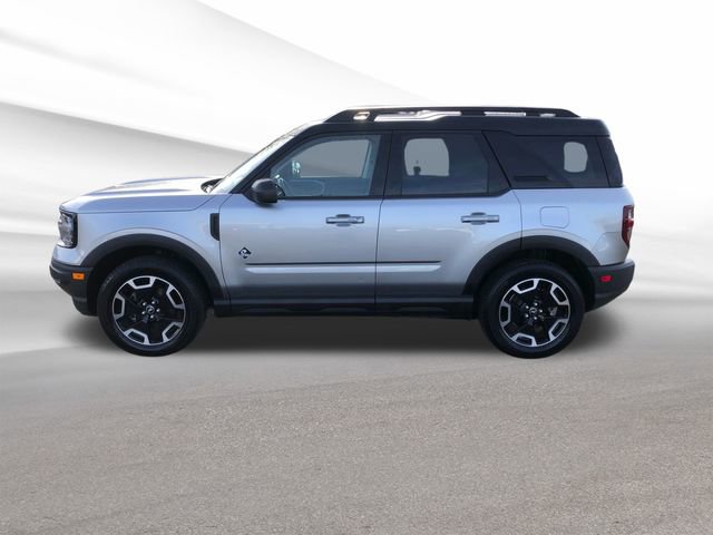 Used 2022 Ford Bronco Sport Outer Banks w/ Tech Package image 2
