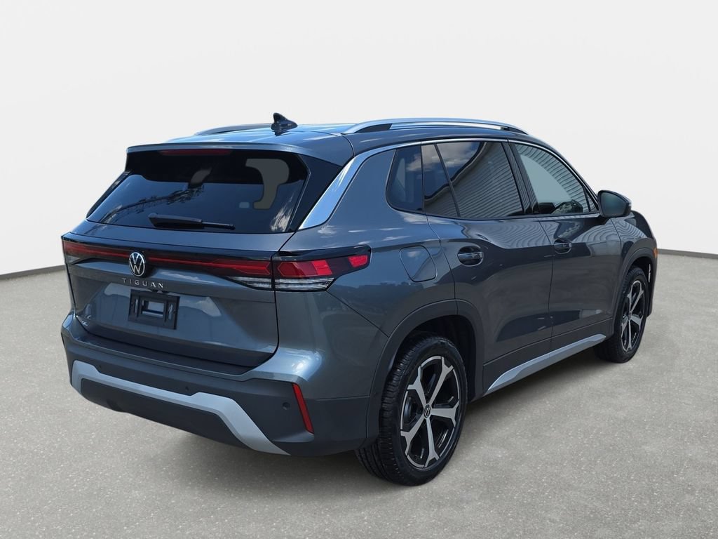 New 2026 Volkswagen Tiguan SE FWD image 5