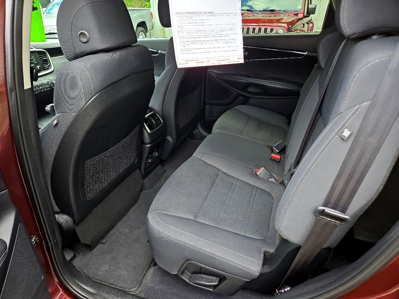 Used 2017 Kia Sorento AWD image 12
