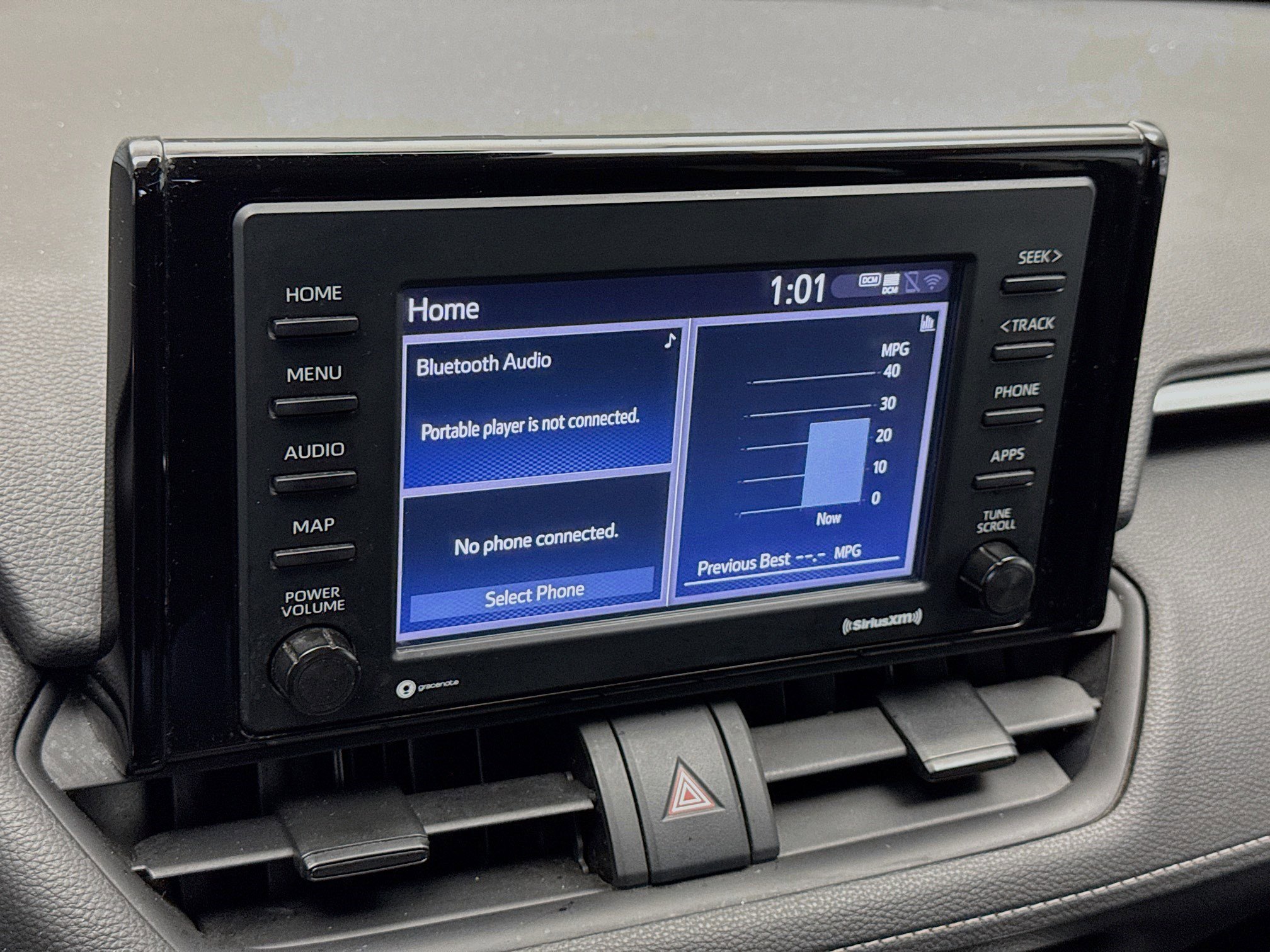 Used 2022 Toyota RAV4 XLE image 10