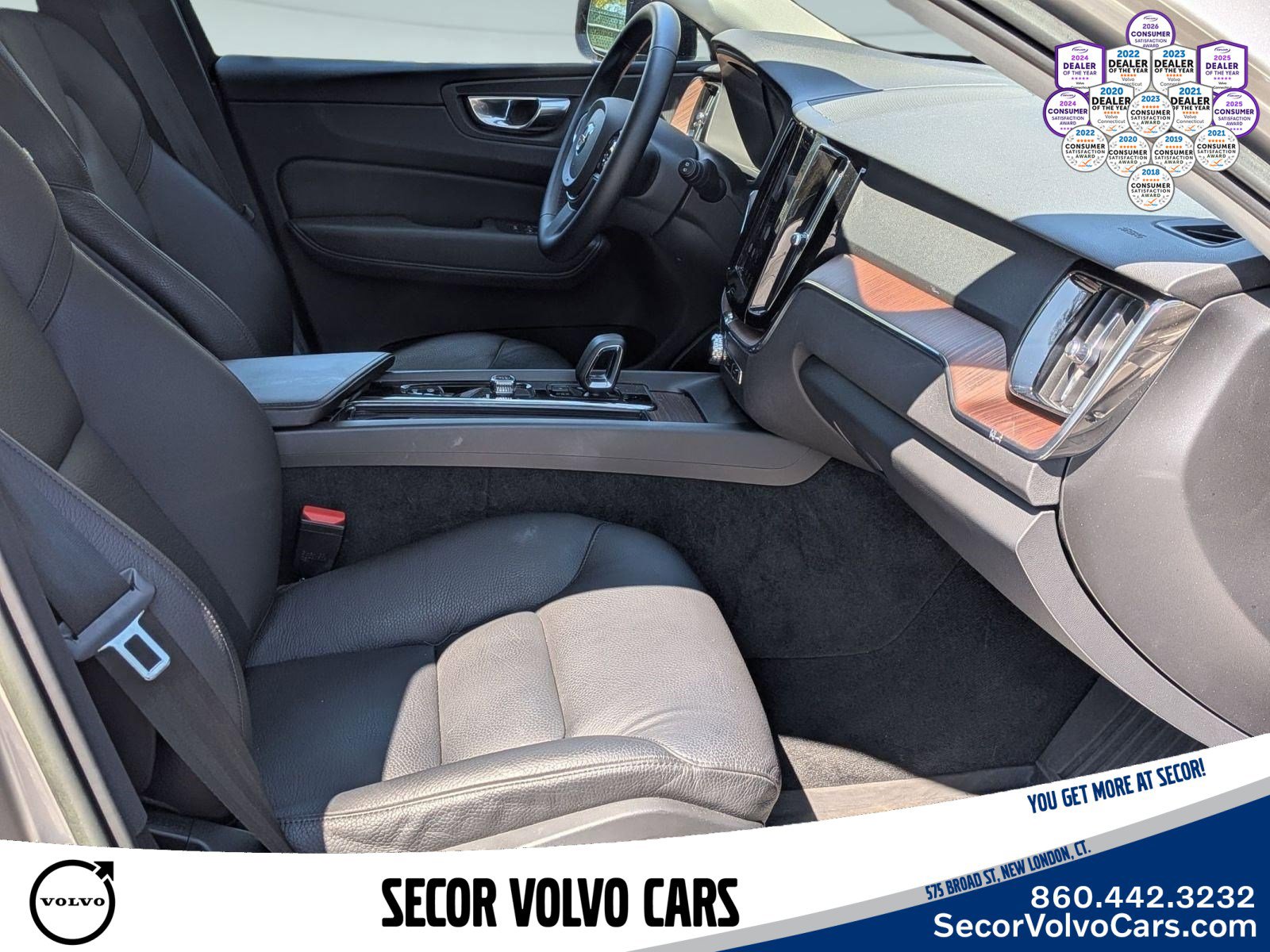 Used 2023 Volvo XC60 B5 Plus w/ Climate Package AWD/4WD image 28