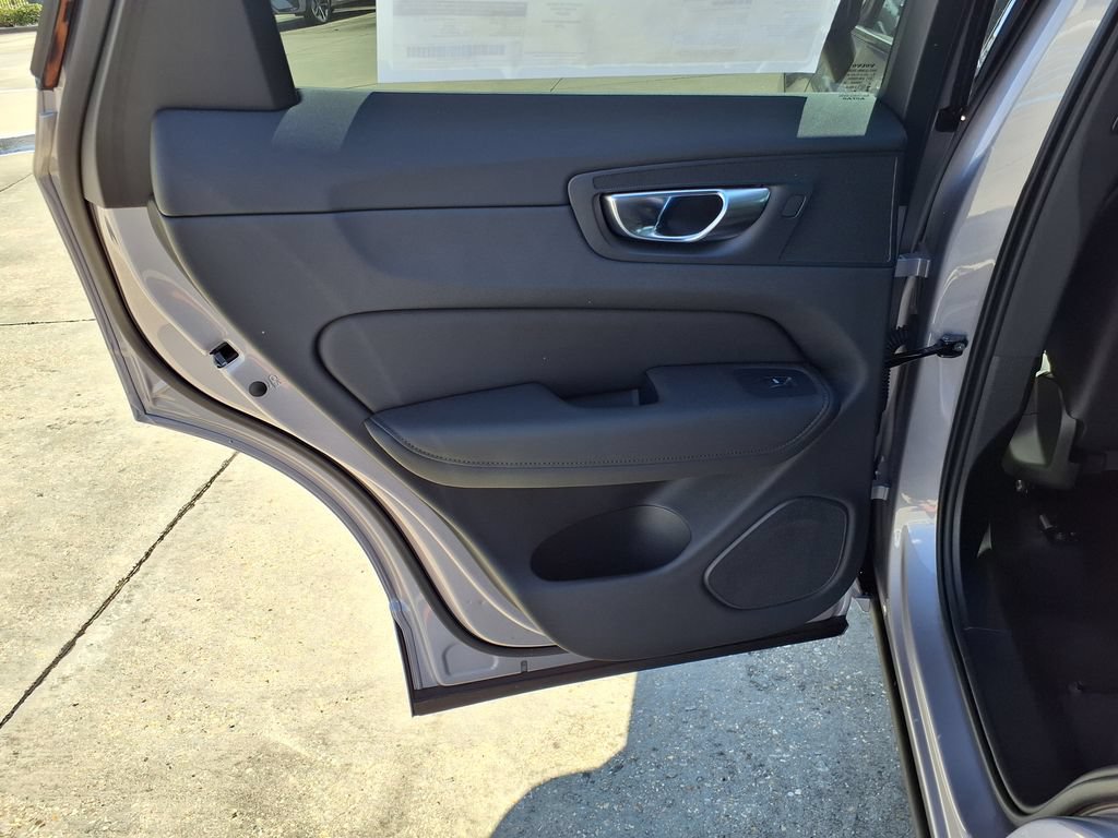 New 2026 Volvo XC60 B5 Plus w/ Protection Package Premier AWD/4WD image 14