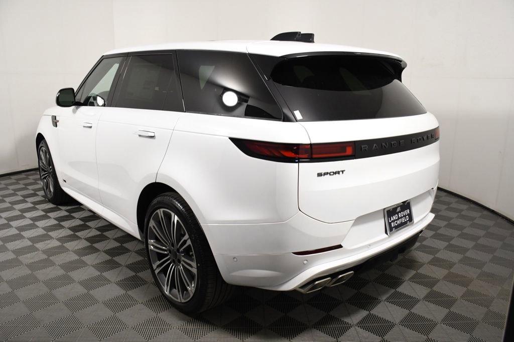 New 2026 Land Rover Range Rover Sport Dynamic SE AWD/4WD image 4