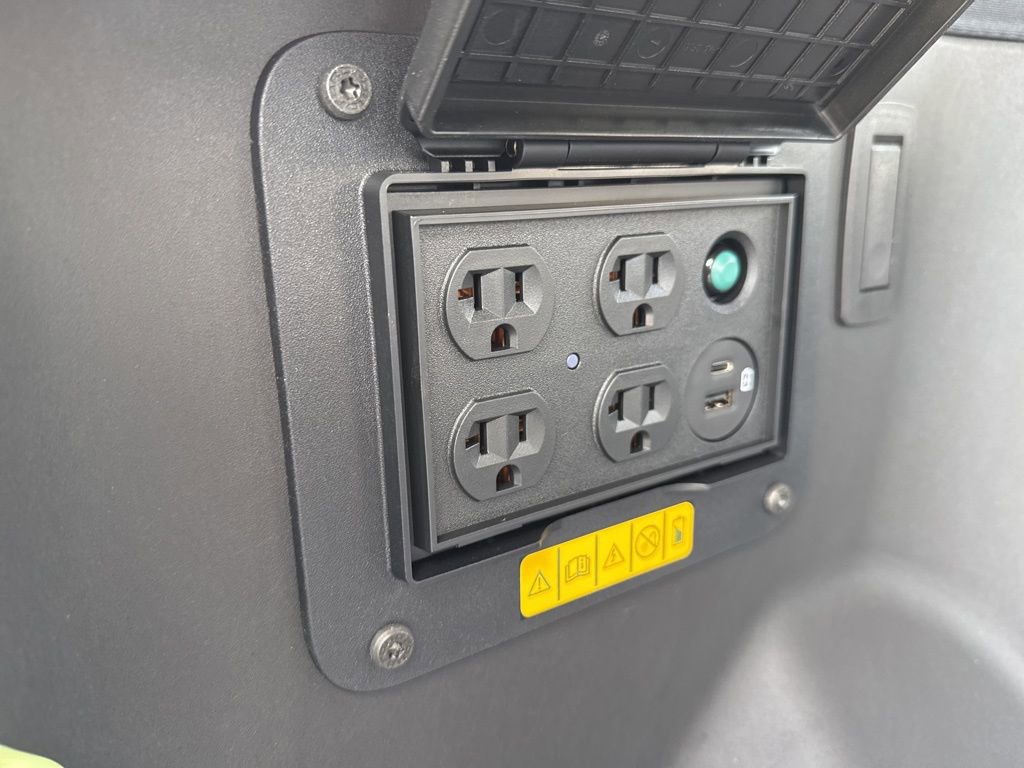 New 2025 Ford F150 Lightning Flash image 28