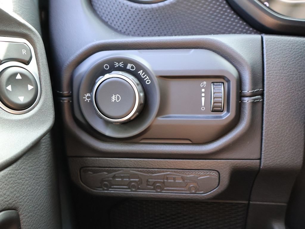 New 2026 Jeep Wrangler Unlimited Rubicon AWD/4WD image 29