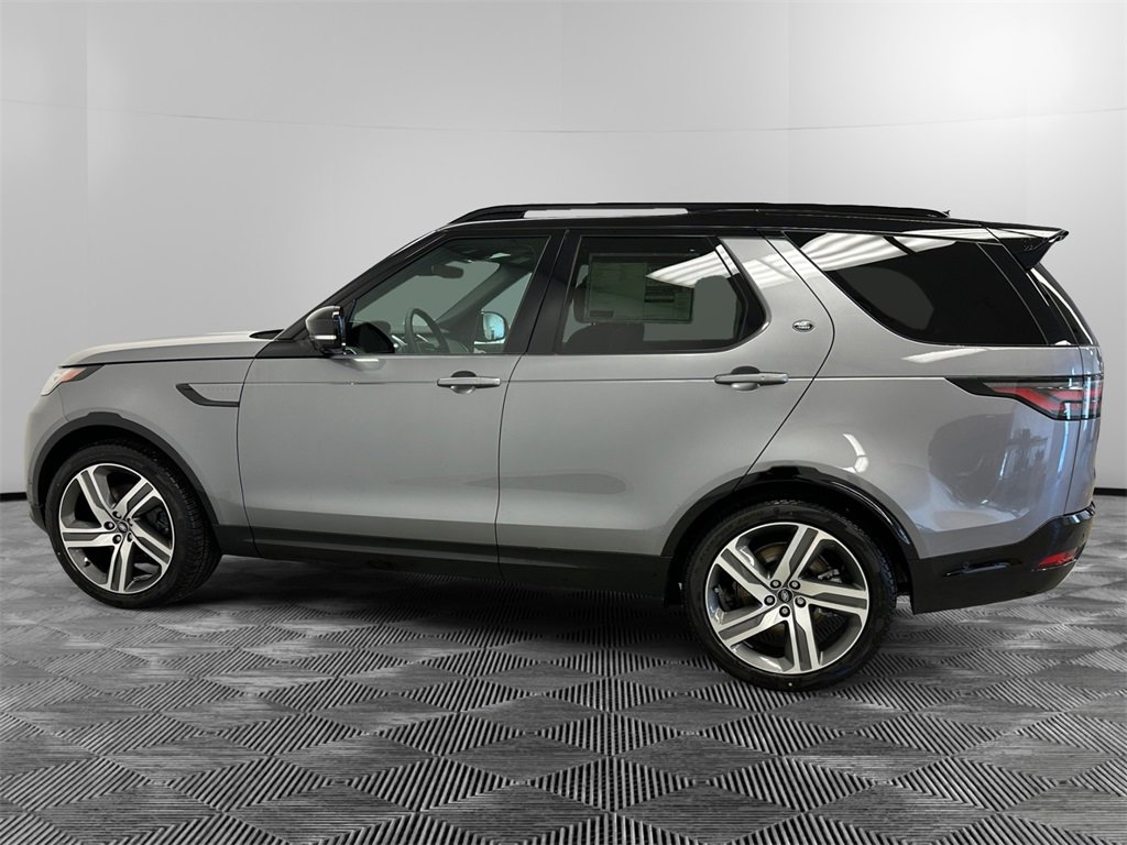 New 2026 Land Rover Discovery Limited Edition image 2