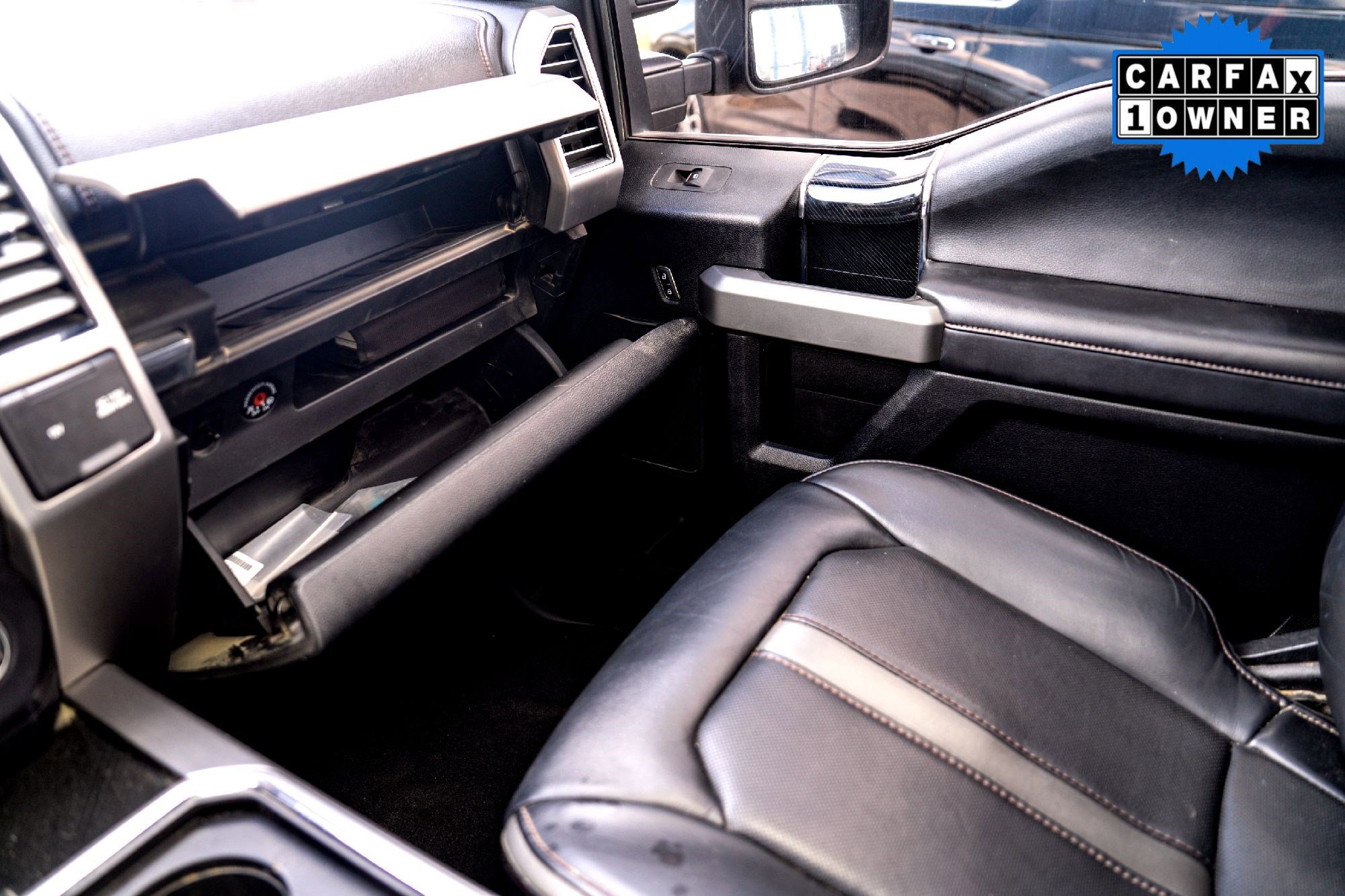 Used 2021 Ford F450 Platinum w/ FX4 Off-Road Package image 31