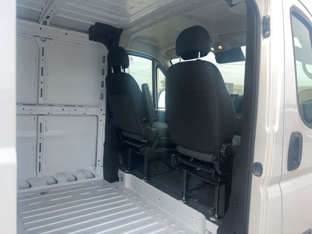 Used 2025 RAM ProMaster 1500 w/ Convenience Group image 5