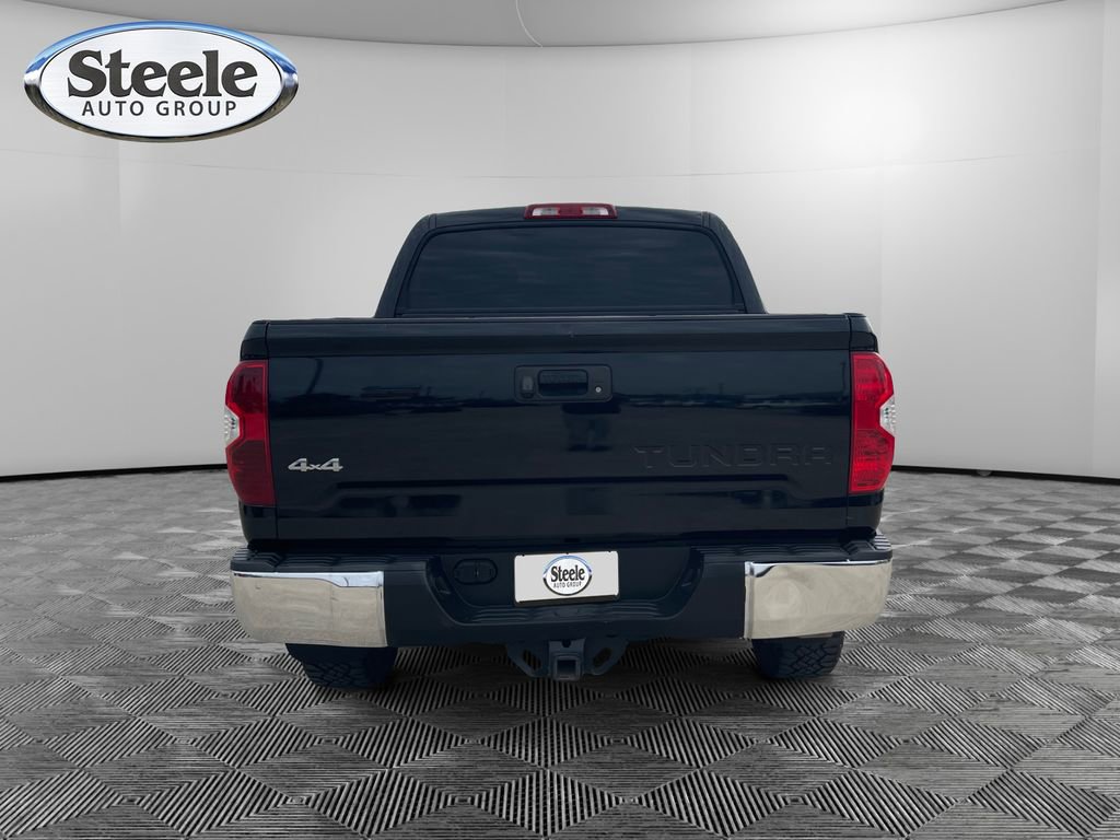 Used 2018 Toyota Tundra SR5 w/ SR5 Upgrade Package image 4