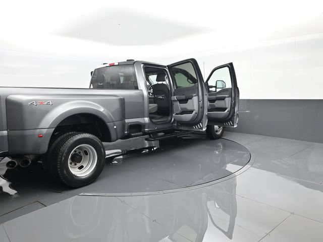 Used 2024 Ford F350 XLT AWD/4WD image 28