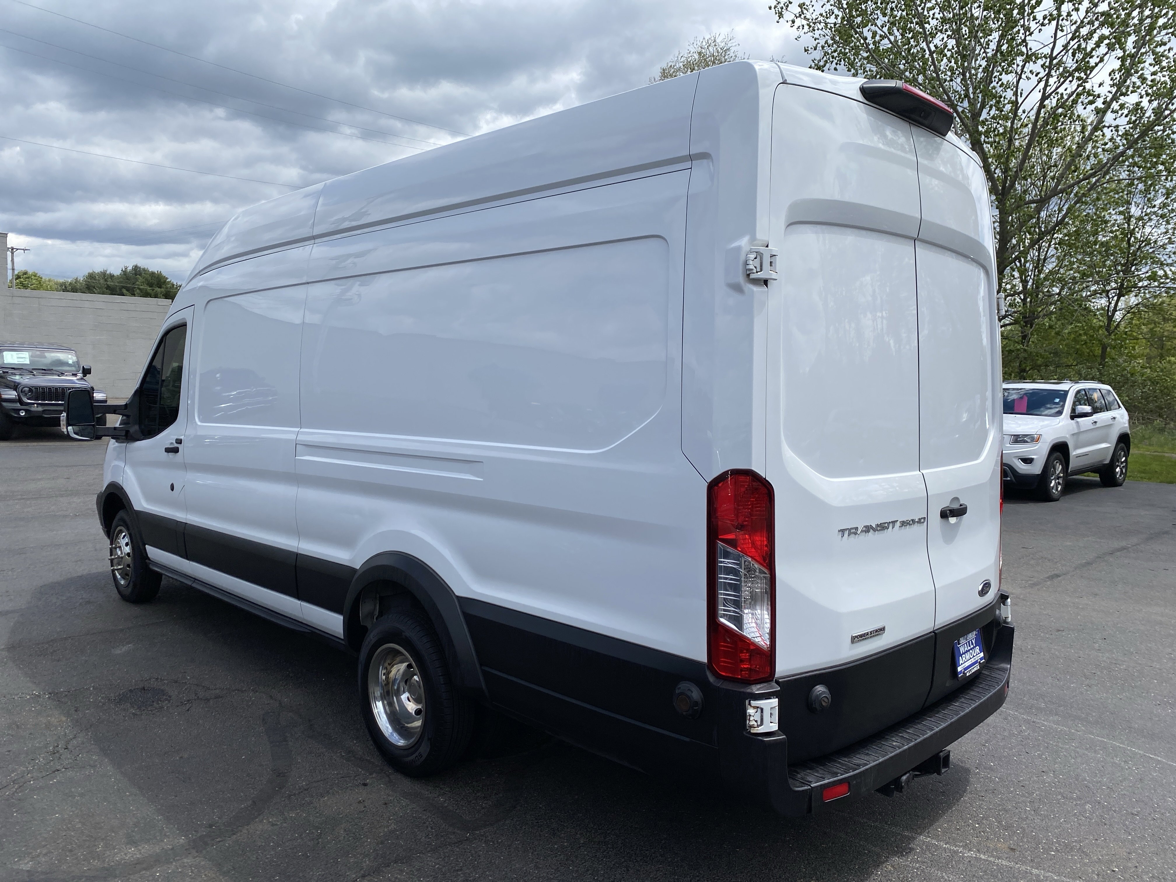 Used 2019 Ford Transit 350 148 High Roof Extended DRW RWD image 7
