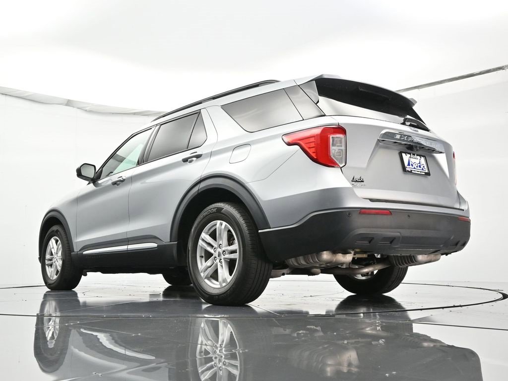 Certified 2022 Ford Explorer XLT image 60