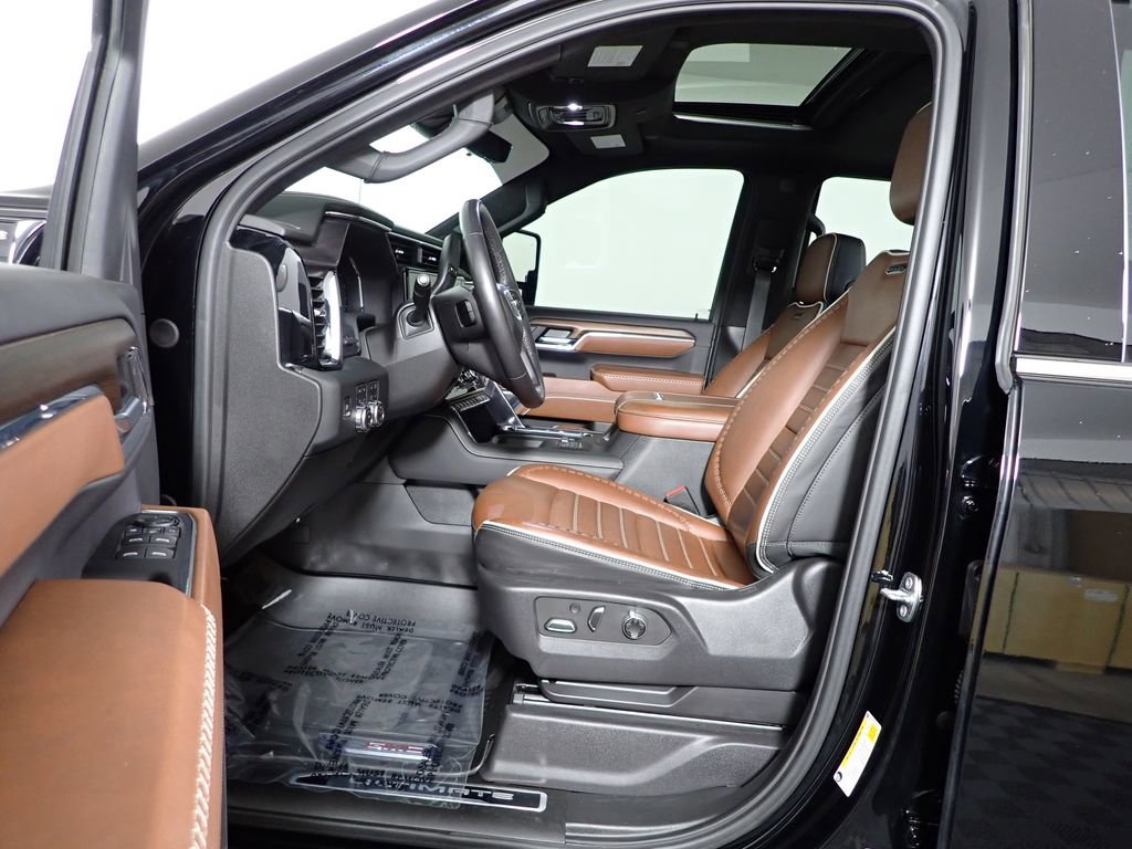 Used 2024 GMC Sierra 2500 Denali Ultimate w/ Snow Plow Prep/Camper Package AWD/4WD image 17