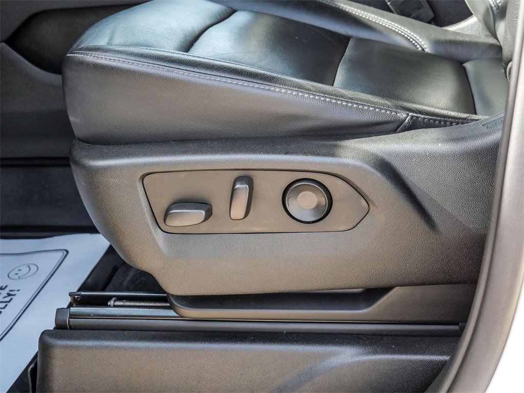 Used 2021 Chevrolet Tahoe Z71 w/ Luxury Package image 30