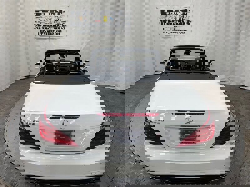 Used 2015 Mercedes-Benz SL 550 w/ White Arrow Edition image 11