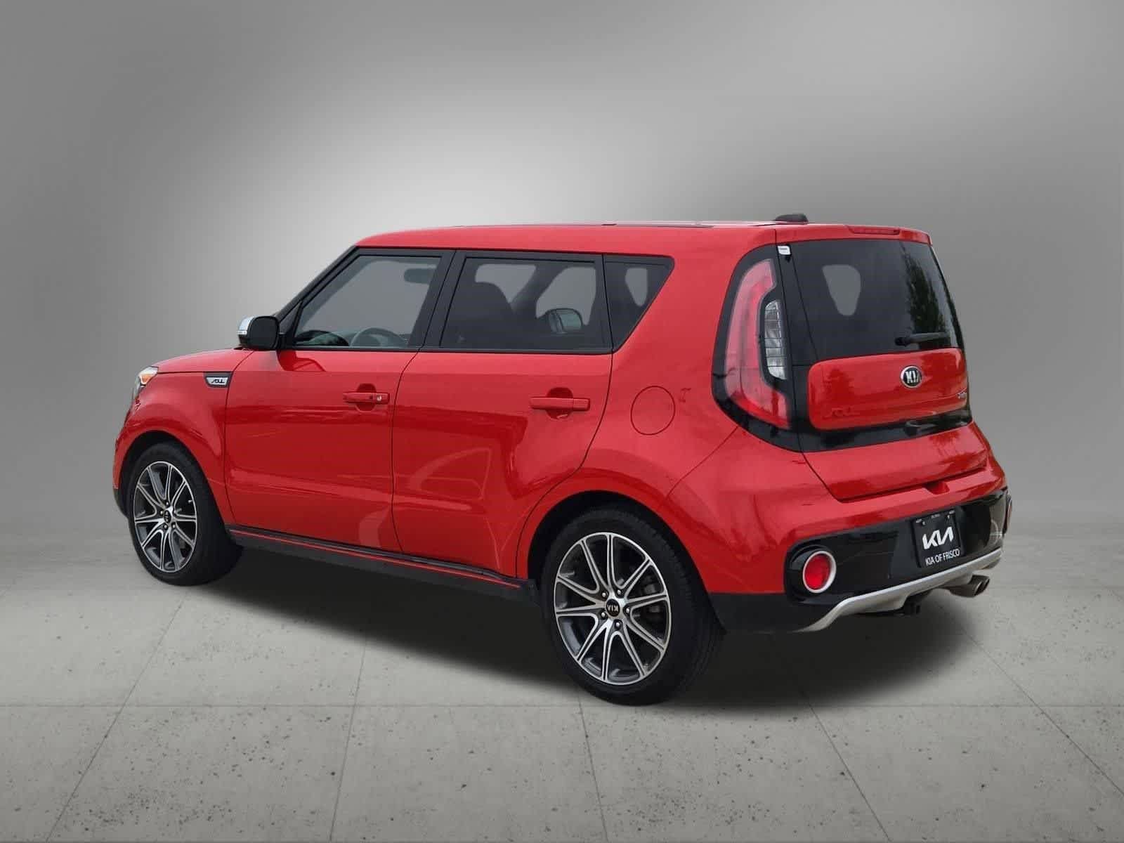 Used 2019 Kia Soul ! FWD image 4