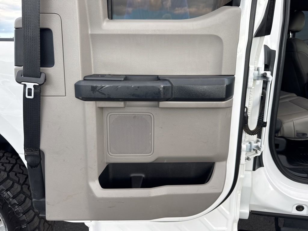 Used 2022 Ford F250 XL w/ Power Equipment Group AWD/4WD image 18