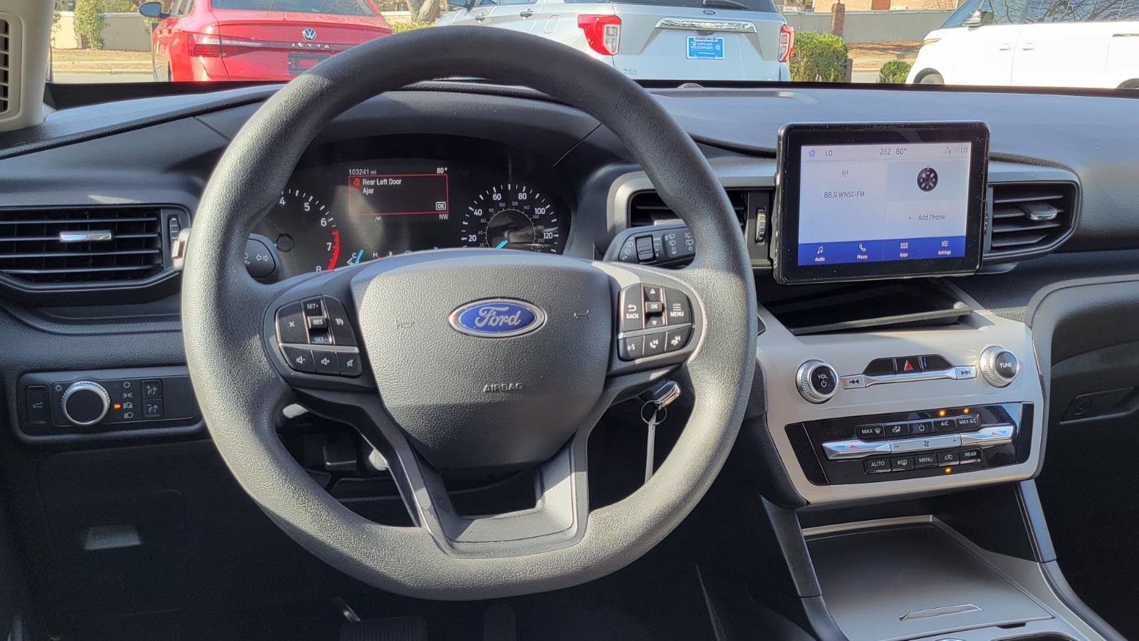 Used 2022 Ford Explorer Base image 16