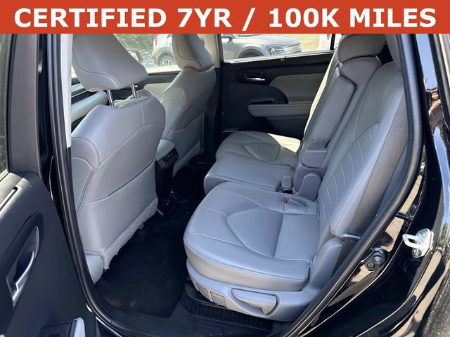 Used 2023 Toyota Highlander XLE AWD/4WD image 17