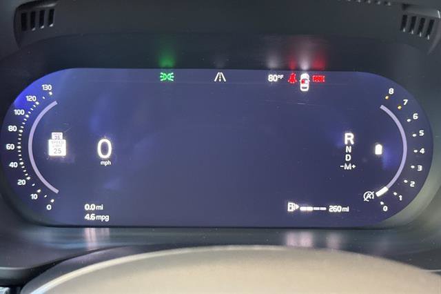 Certified 2025 Volvo XC60 B5 Plus AWD/4WD image 27