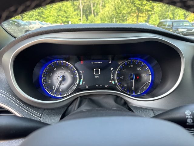 New 2027 Chrysler Pacifica Select FWD image 23