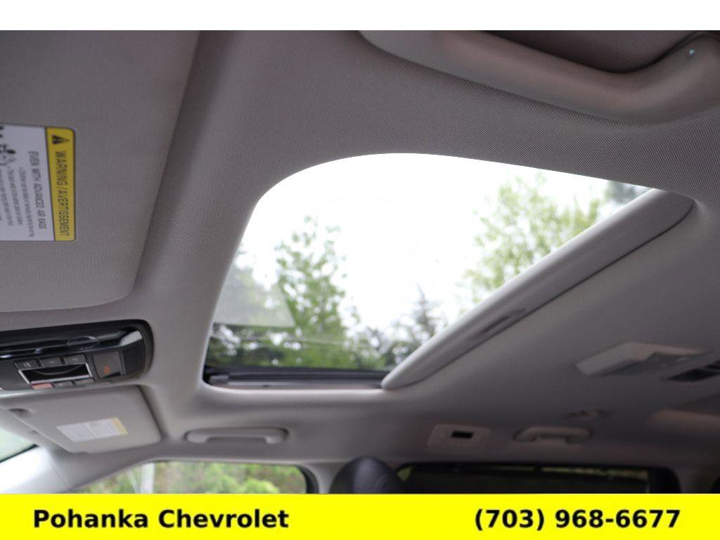 Used 2024 Kia Carnival SX Prestige FWD image 20