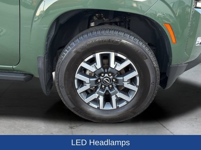 Used 2023 Nissan Frontier SV w/ SV Premium Package AWD/4WD image 29