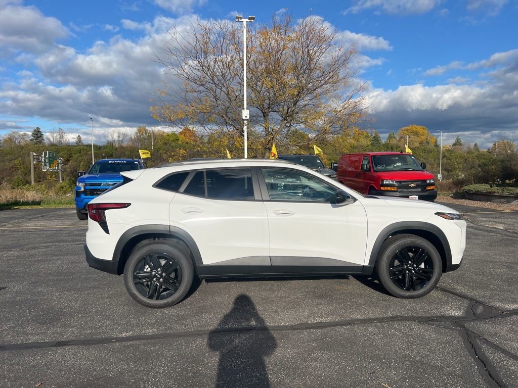 New 2026 Chevrolet Trax ACTIV image 3