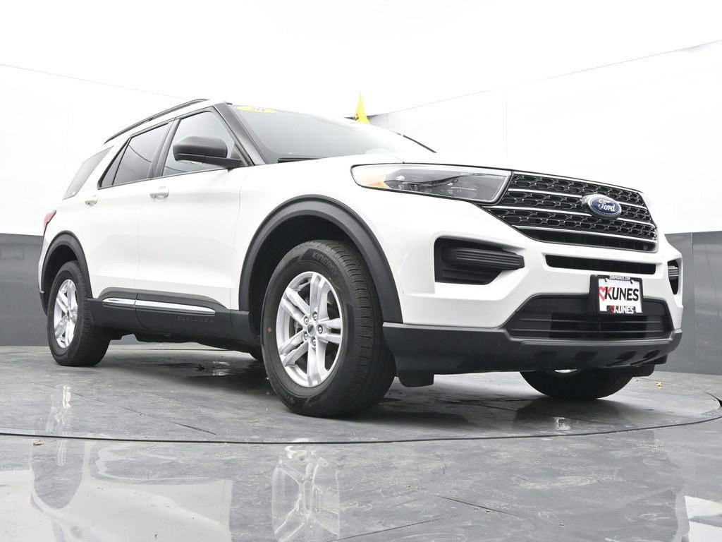 Used 2020 Ford Explorer XLT w/ Comfort Package AWD/4WD image 45