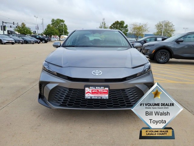New 2026 Toyota Camry SE image 4