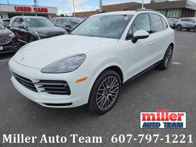 Used 2022 Porsche Cayenne Platinum Edition AWD/4WD image 1